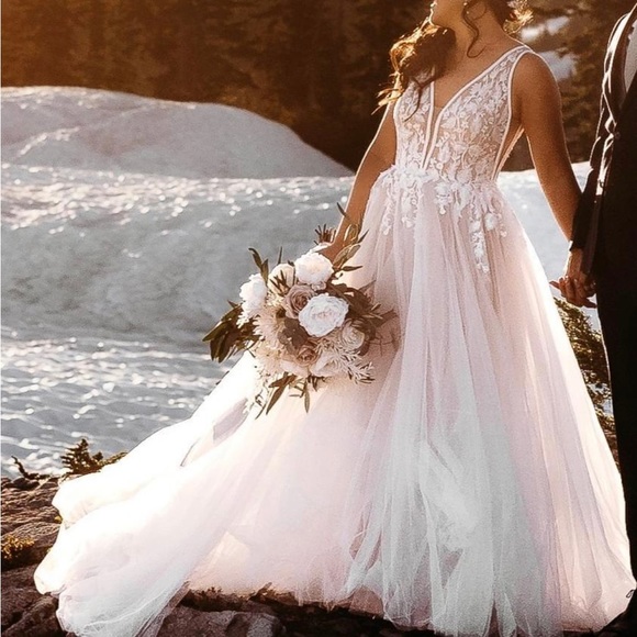 Eddy K Suri Dreams Ivory illusion lace boho wedding dress DR2048
